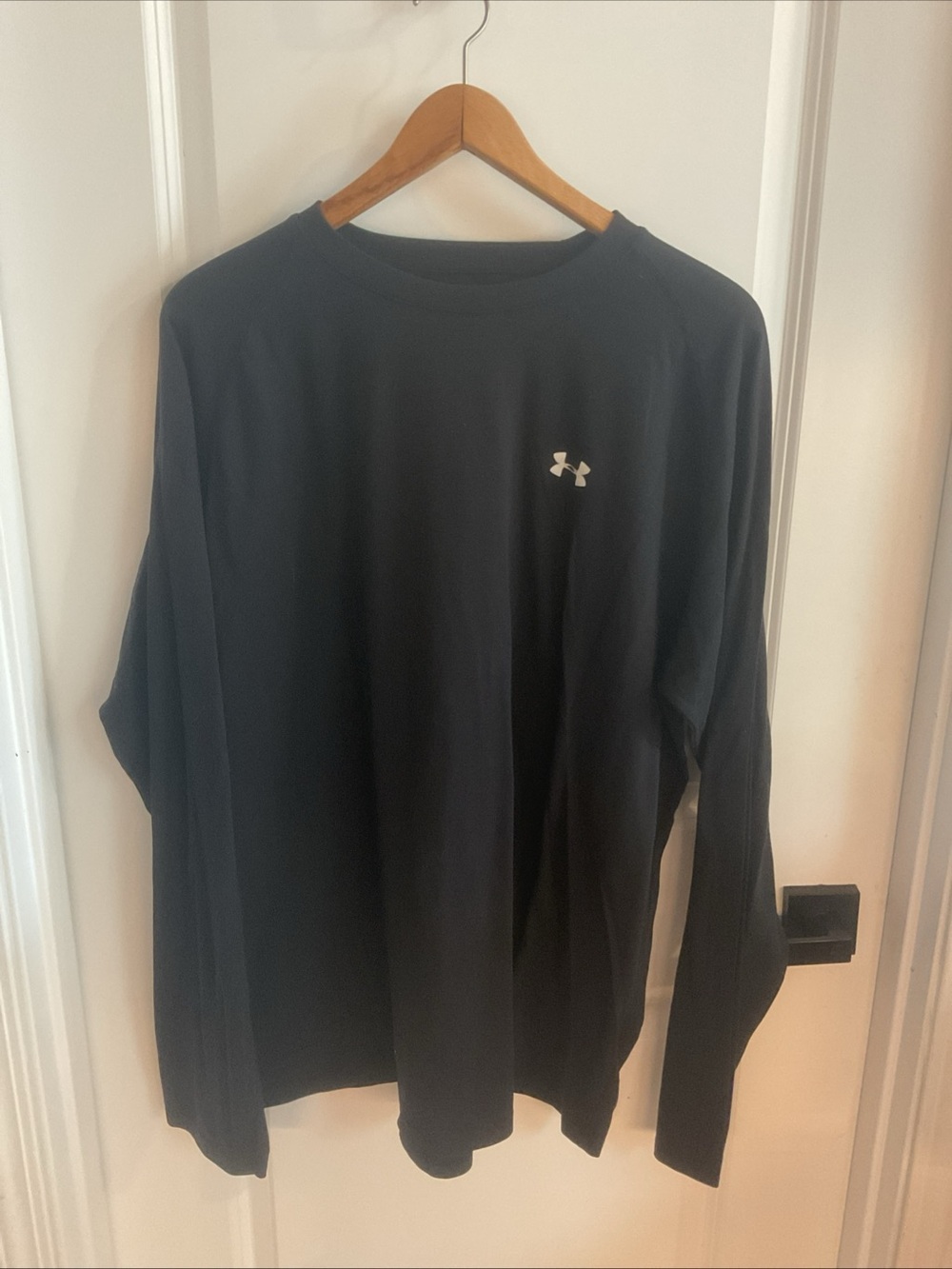 Under Armour - Men’s Long Sleeve Crew Shirt - Black - Size X-Large